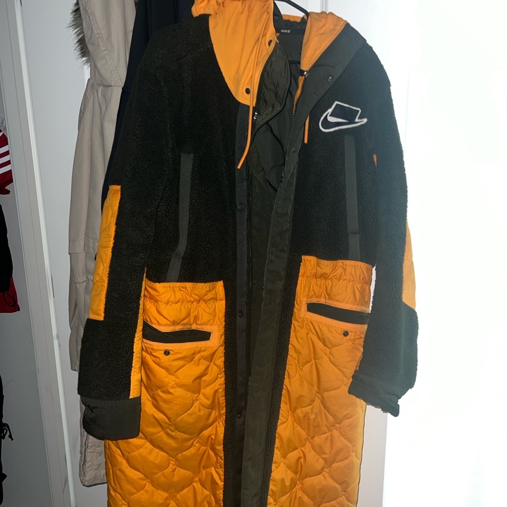 Men’s small Nike tench coat
